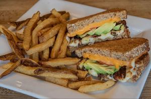 Small_bluestone_sandwich