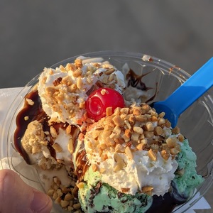 Hartigan's Ice Cream Shoppe | 2909 Central Street