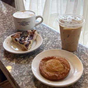 Patisserie Coralie | 600 Davis St.